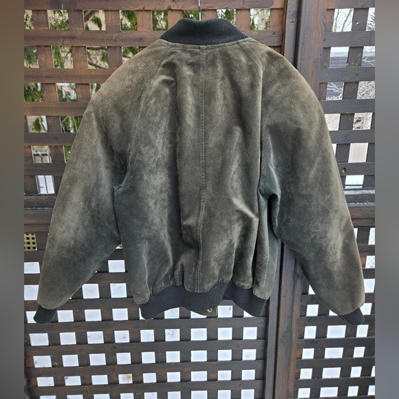 Vintage Suede Bomber Jacket - Picture 5 of 10